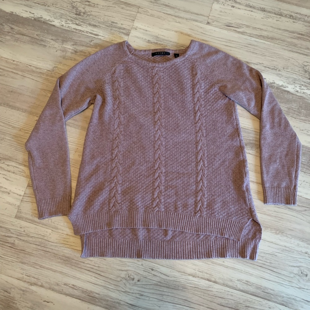 Lilac Cyrus Sweater Medium